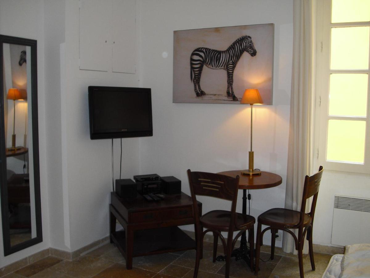 Maison Saint Tropez Bagian luar foto