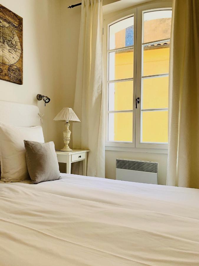 Maison Saint Tropez Bagian luar foto