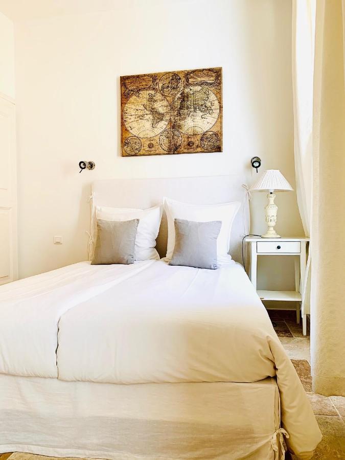 Maison Saint Tropez Bagian luar foto
